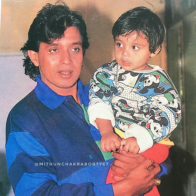 মিঠুনের কোলে ছোট্ট দিশানি 