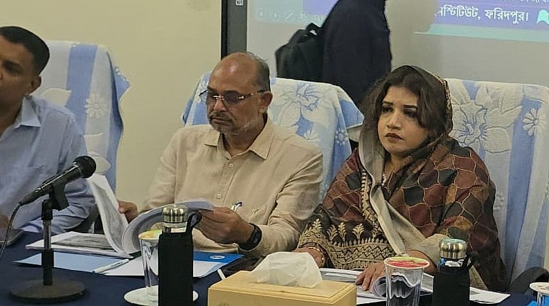 পতিত সরকারের রেখে যাওয়া বিশাল মূল্যস্ফীতিতে জনজীবনে দুর্ভোগ আসতে পারে: অর্থ উপদেষ্টা