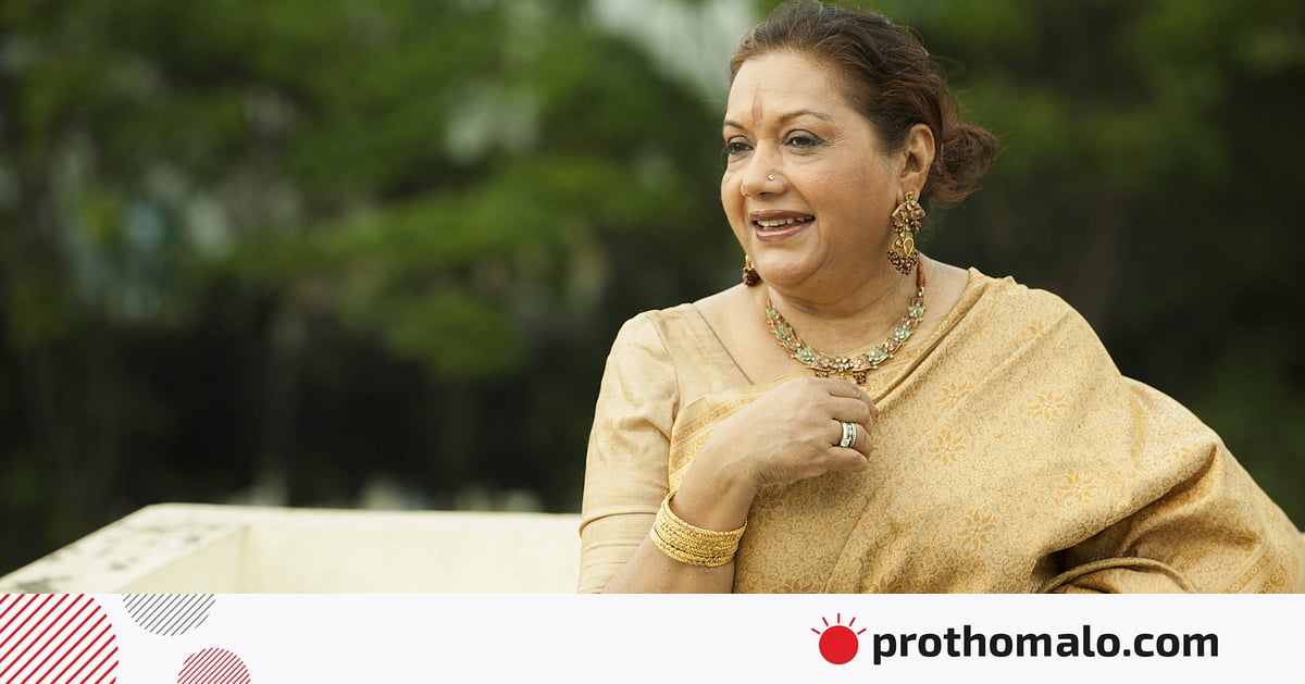 পর্দার সেই মায়াবী চোখ—কবরীর অজানা গল্পগুলো জানেন পর্দার সেই মায়াবী চোখ—কবরীর অজানা গল্পগুলো জানেন