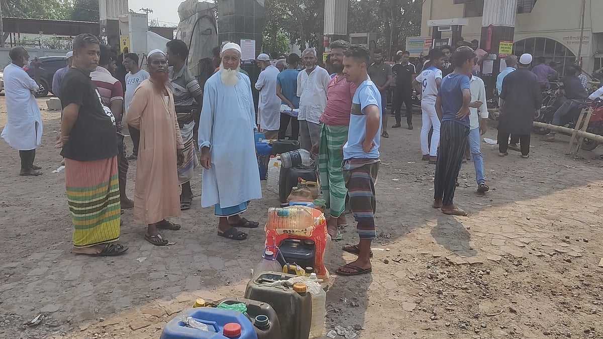 মুন্সিগঞ্জে ডিজেলের তীব্র সংকট, সেচ নিয়ে বিপাকে কৃষকেরা