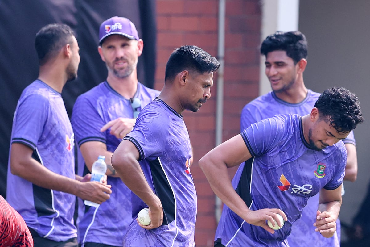 নিজেদের সঙ্গে লড়াই বাংলাদেশের পেসারদের, নিউজিল্যান্ডের জন্য রোমাঞ্চ