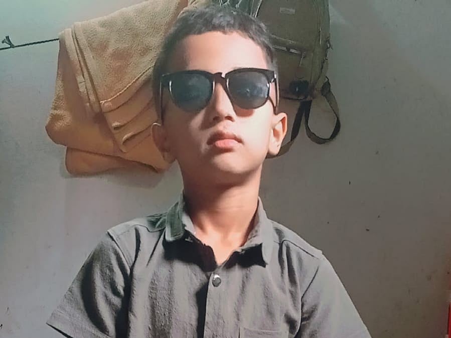 স্কুল ছুটির পর বাড়ি ফিরতে পারল না শিশু তানভীর, কাভার্ড ভ্যানের চাপায় নিহত