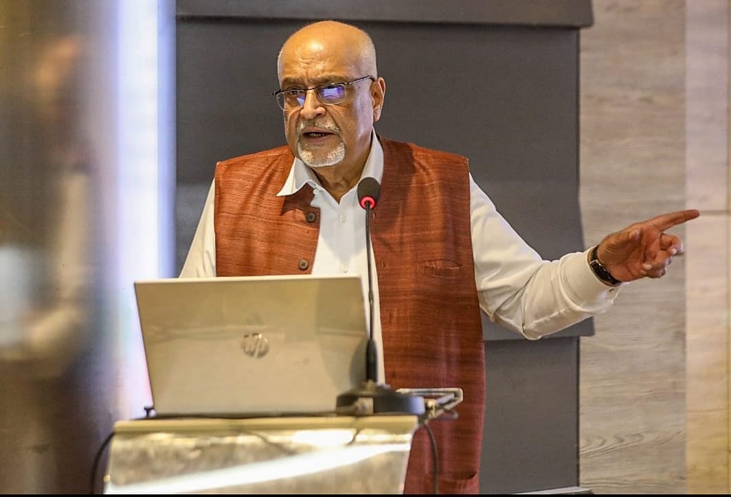 ‘সংস্কার’ শব্দটি যেন দেশে একটি ফ্যাশনে পরিণত হয়েছে: দেবপ্রিয় ভট্টাচার্য