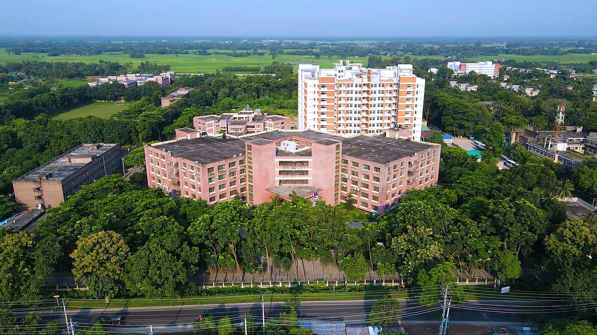 দেশ–বিদেশে ছড়িয়ে আছেন দিনাজপুরের এই বিশ্ববিদ্যালয়ের শিক্ষার্থীরা