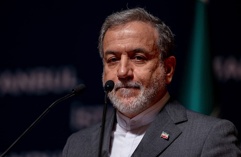 আজ রাতে পাকিস্তানে যাচ্ছে ইরানের প্রতিনিধি দল