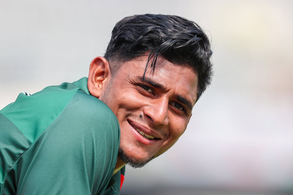 প্রথম ১০ ওয়ানডেতে ১৯ উইকেট, তবু যে দুজনের পেছনে নাহিদ রানা