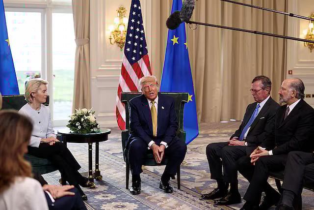 যুক্তরাষ্ট্র কি ইউরোপের ওপরও প্রভাব হারাচ্ছে