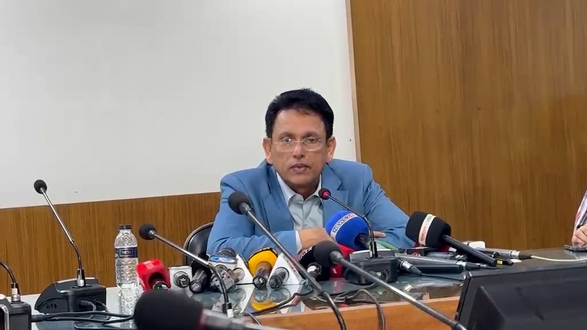 এসএসসির পাঁচ পরীক্ষাকেন্দ্রে যে চিত্র দেখলেন শিক্ষামন্ত্রী