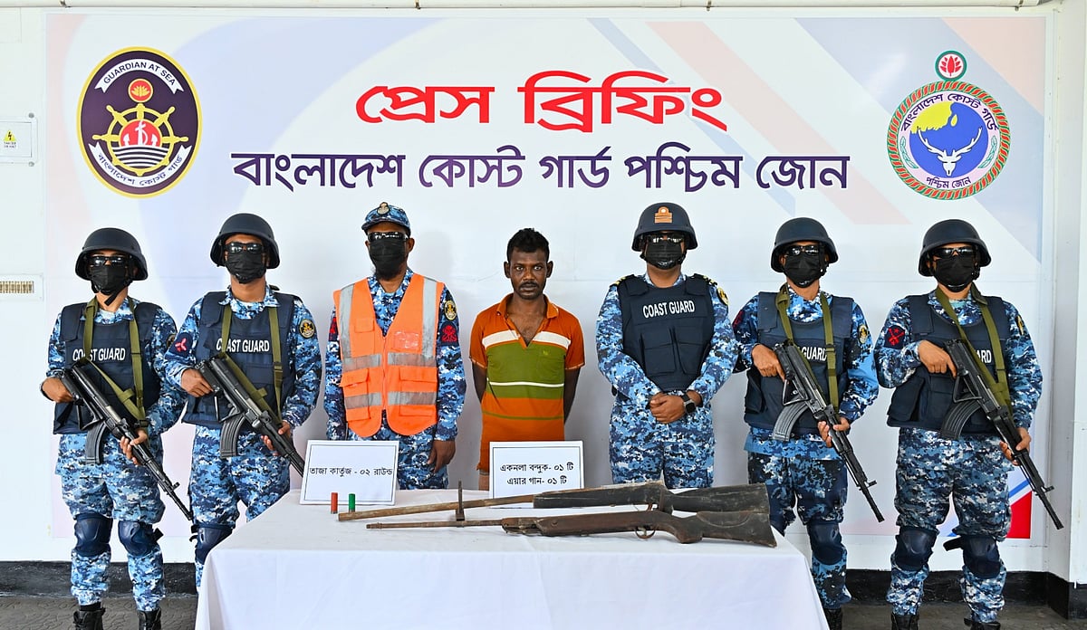 সুন্দরবন থেকে ছোট সুমন বাহিনীর ‘সেকেন্ড ইন কমান্ড’ আটক