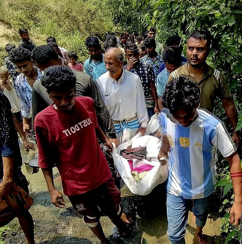 টেকনাফের পাহাড়ে তিন লাশ