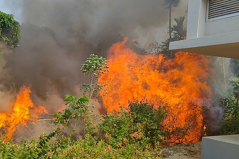 রাঙামাটিতে আগুনে পুড়ে ছাই বসতবাড়ি