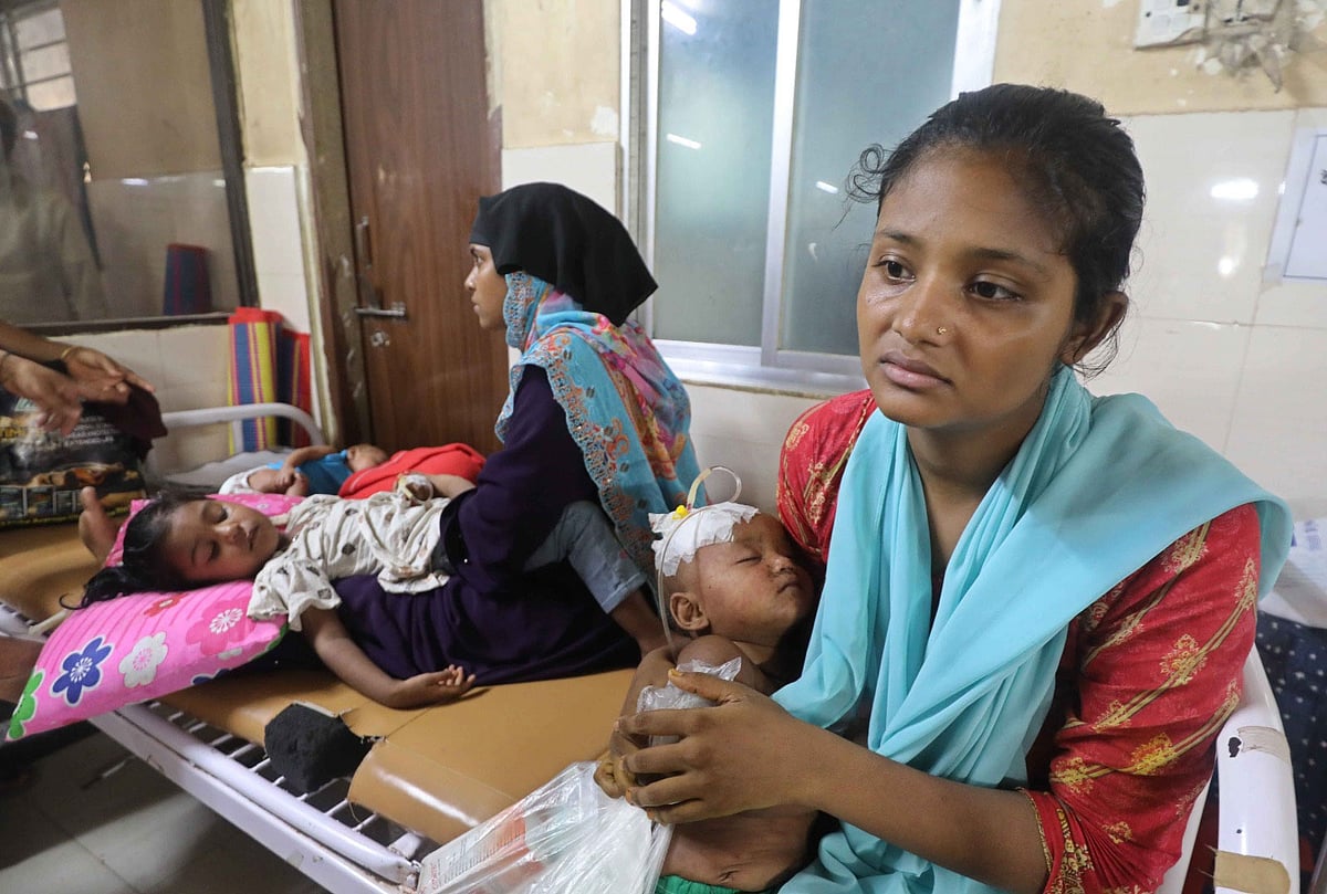 চট্টগ্রাম মেডিকেল কলেজ হাসপাতালে 
নিউমোনিয়ায় ২০ দিনে ২৬ শিশুর মৃত্যু