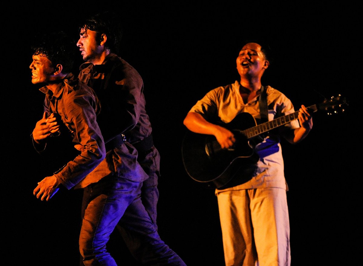 আজ শো করছে না তাড়ুয়া, শুক্রবারের শো হবে