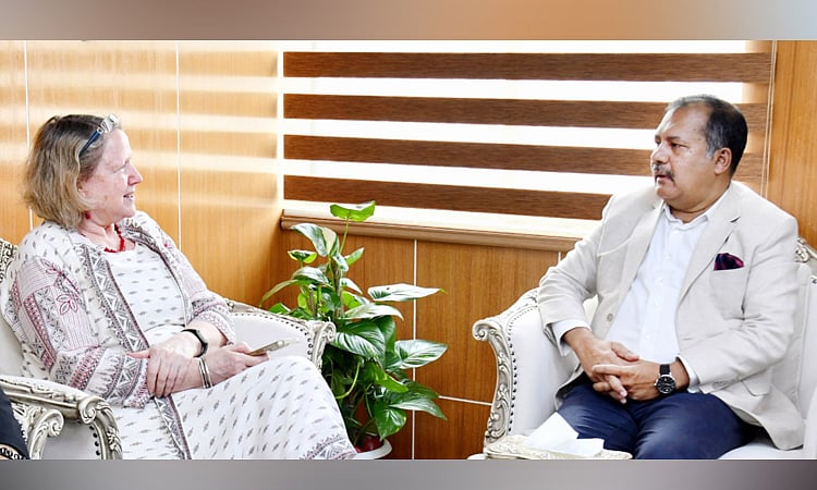 অপতথ্য মোকাবিলায় ইউনেসকোর সহযোগিতা চাইলেন তথ্যমন্ত্রী