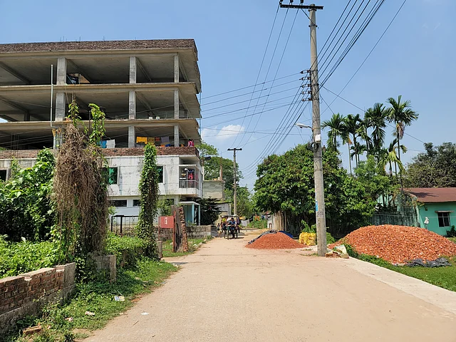 এয়ার আলী খান-বাড়ি সড়ক