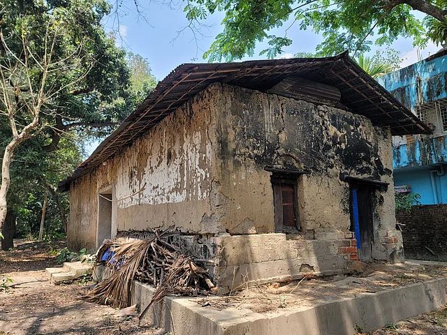 খান বাড়ির কাছারি ঘর