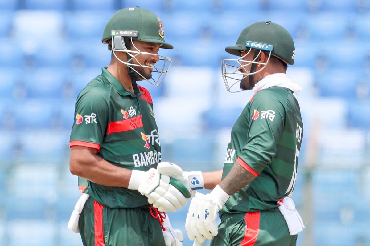 লিটন–নাজমুলের ব্যাটে এগোচ্ছে বাংলাদেশ