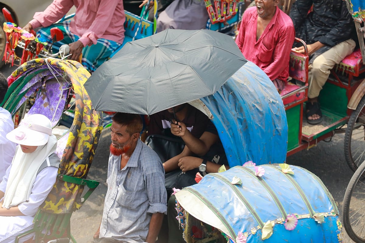 ঢাকার তাপমাত্রা আরও বাড়ল, তাপপ্রবাহ ২০ জেলায়