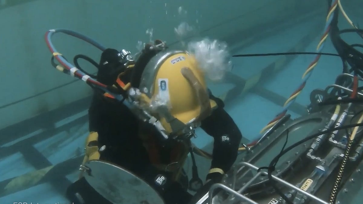 টার্গেটে সাবমেরিন কেব্‌ল: ঝুঁকিতে উপসাগরীয় ইন্টারনেট ও অর্থনীতি