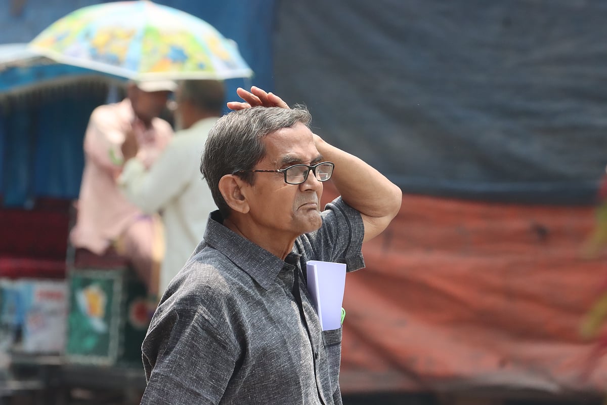 রাজশাহীতে এক দিনের ব্যবধানে তাপমাত্রা কমল ৩ ডিগ্রি সেলসিয়াস, বইছে মৃদু তাপপ্রবাহ