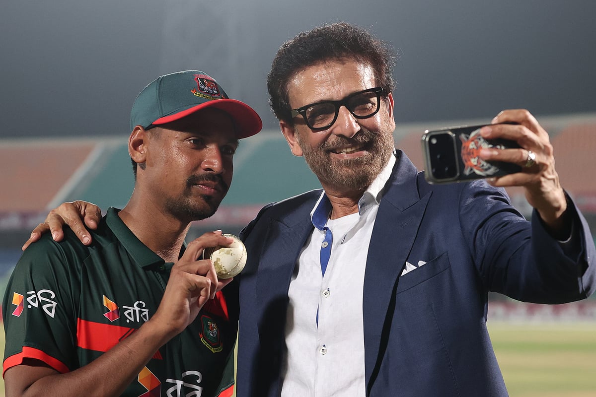 নাজমুলের সেঞ্চুরি, মোস্তাফিজের ৫—ছবিতে বাংলাদেশের সিরিজ জয়