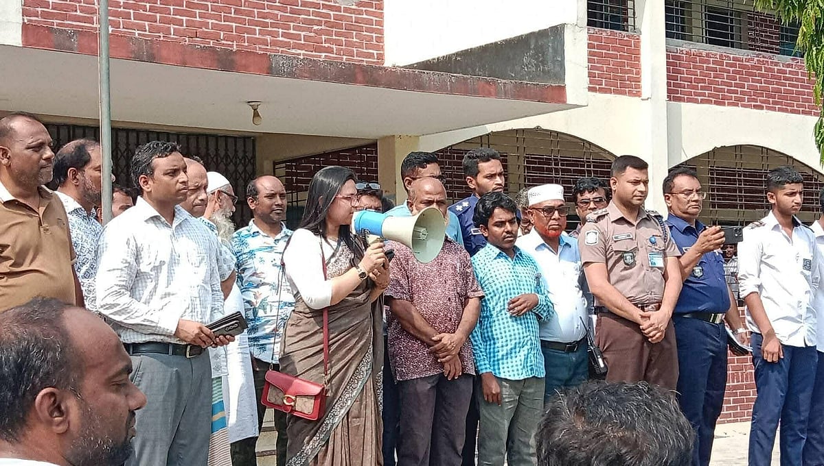 নরসিংদীতে প্রাইভেট পড়াতে রাজি না হওয়ায় শিক্ষককে মারধরের অভিযোগ, দুজন গ্রেপ্তার