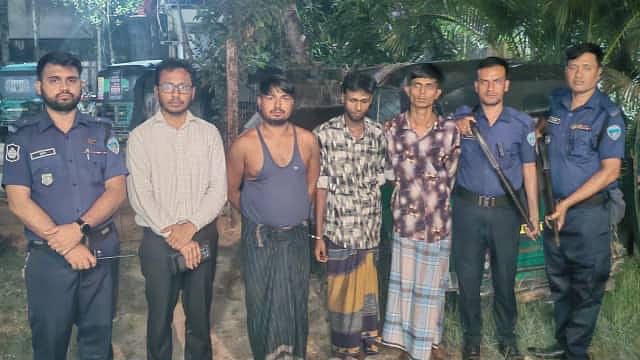 মোবাইল অ্যাপসে আইপিএল নিয়ে জুয়া, তিন যুবককে কারাদণ্ড