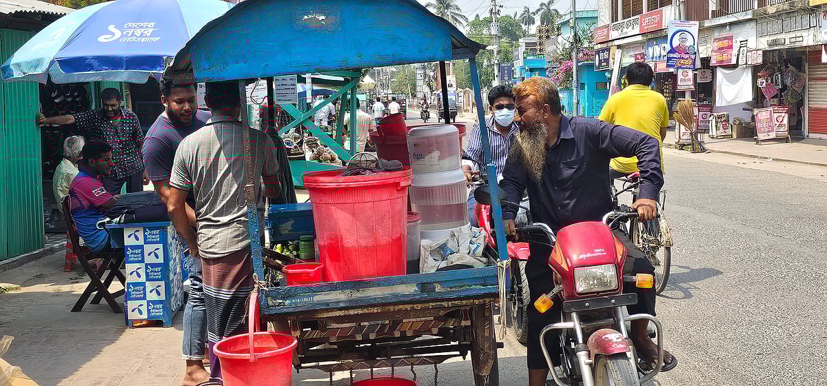মেহেরপুরে তাপপ্রবাহের সঙ্গে পাল্লা দিয়ে বাড়ছে লোডশেডিং, জনজীবন বিপর্যস্ত