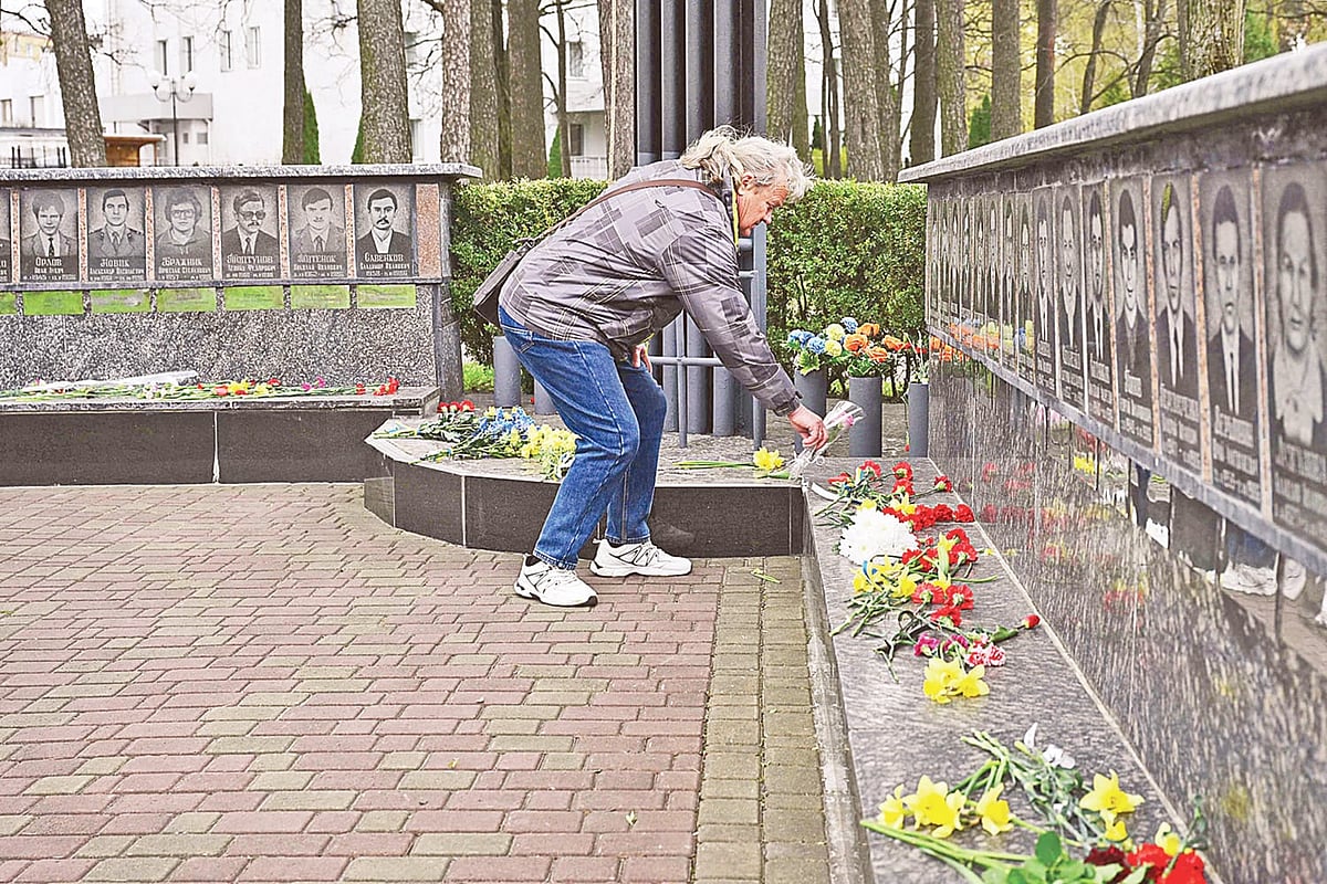 পারমাণবিক জ্বালানির দিকে ঝুঁকছে আরও বেশি দেশ