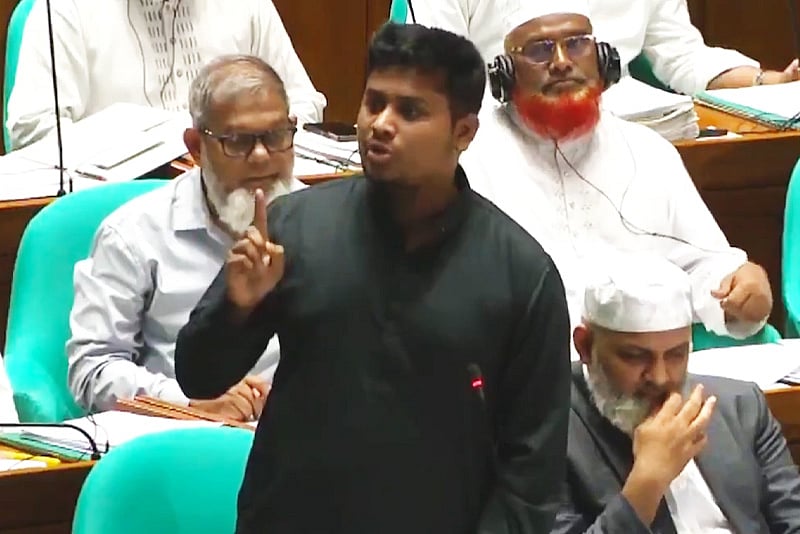 এসি রুমে বসে জনগণের সমস্যা বোঝা যায় না: সংসদে হাসনাত আবদুল্লাহ