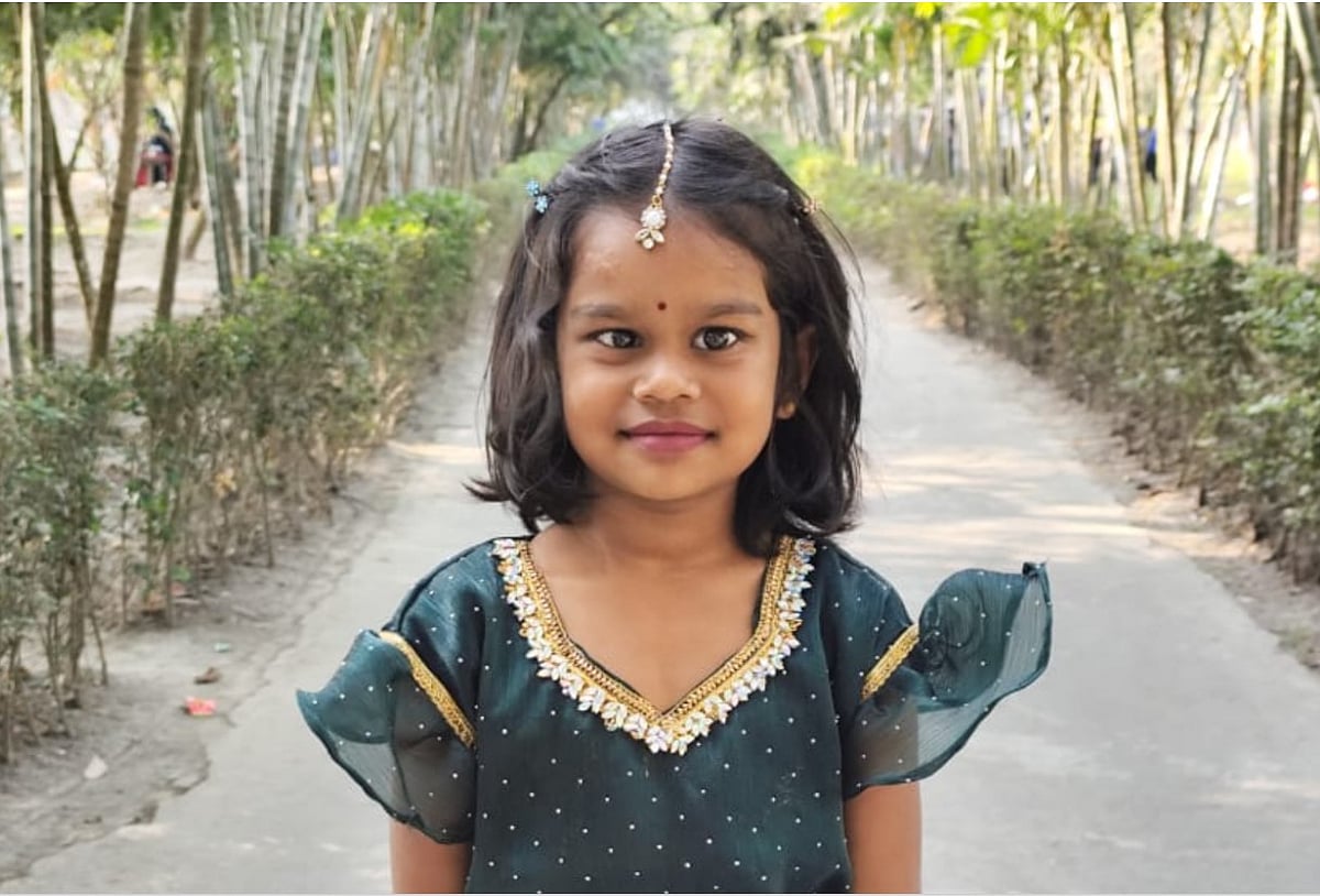 অলৌকিক মানুষের খোঁজে একজন আফরিন