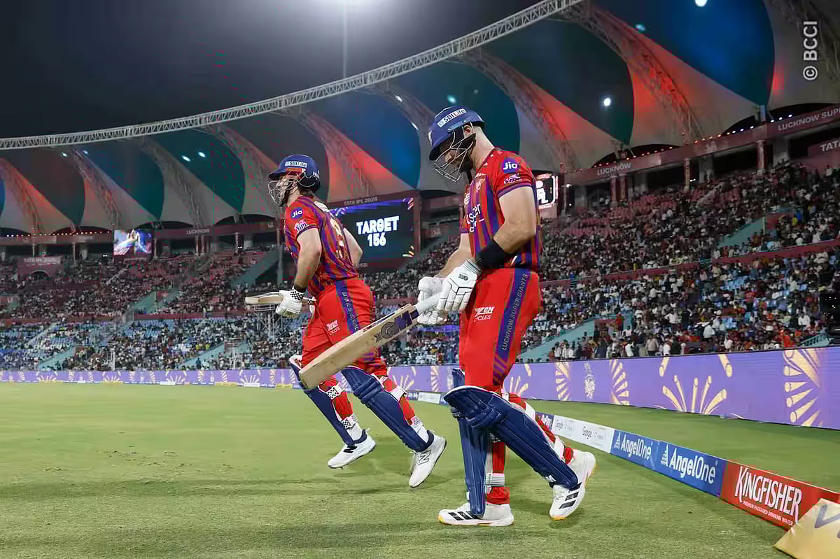 সময় মানছে না আইপিএল, কঠোর শাস্তির দাবি গাভাস্কারের