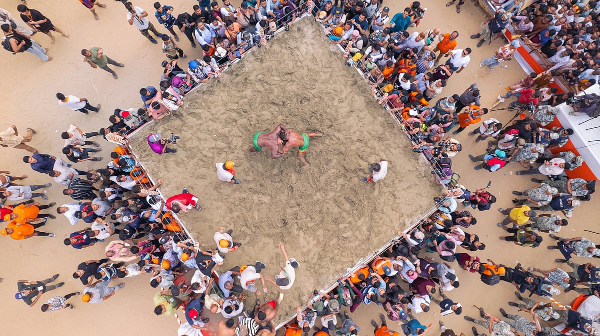 শতবর্ষের ঐতিহ্যে ‘জব্বারের বলি খেলা’—শক্তি, সংস্কৃতি আর উৎসবের মিলন মেলা