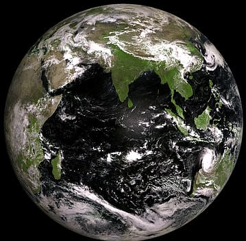 স্যাটেলাইট ছবিতে রহস্যময় সবুজ আভায় দেখা যাচ্ছে বাংলাদেশকে, কেন