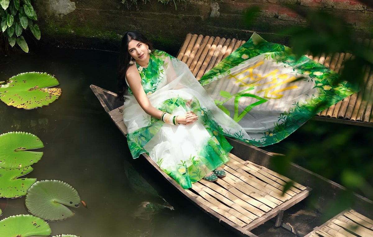 এই গরমেও শাড়িতে সাফার রিফ্রেশিং 'চা গরম' লুক