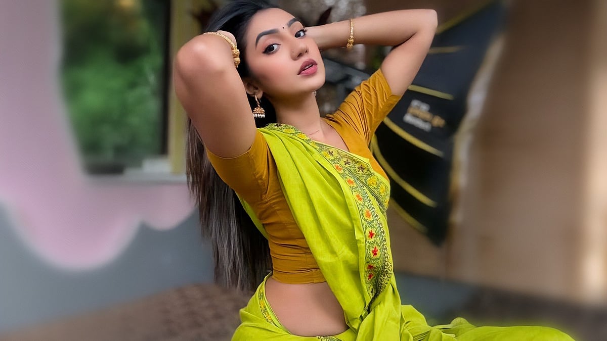 ‘আমি জলছবিতে আঁকবো তোমার ইতঃস্তত’