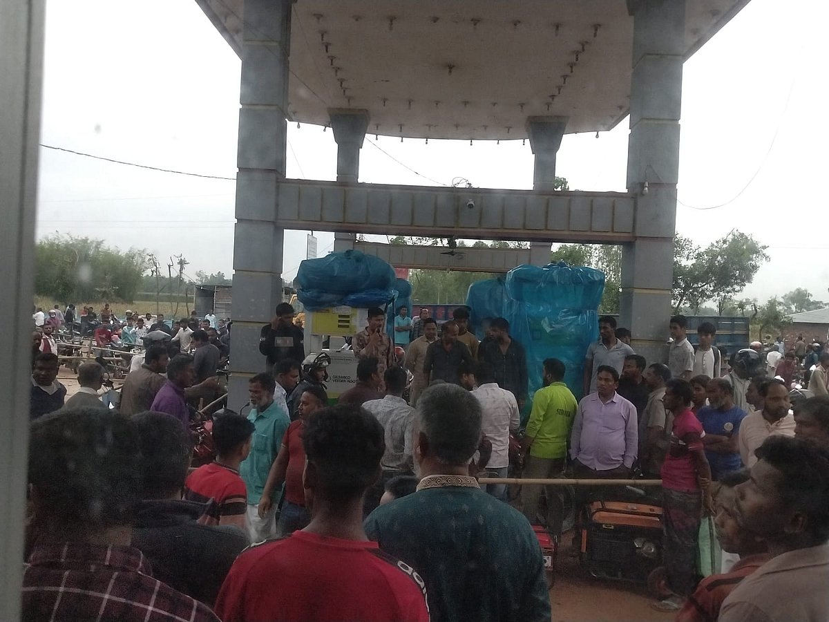 পাম্পে জ্বালানি তেলের জন্য অপেক্ষা করছিলেন কৃষক, হঠাৎ অসুস্থ হয়ে মৃত্যু