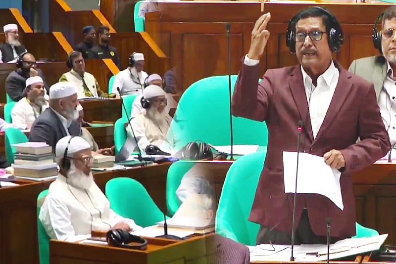 ‘রাজাকার’ নিয়ে কথা বলায় সংসদে উত্তেজনা