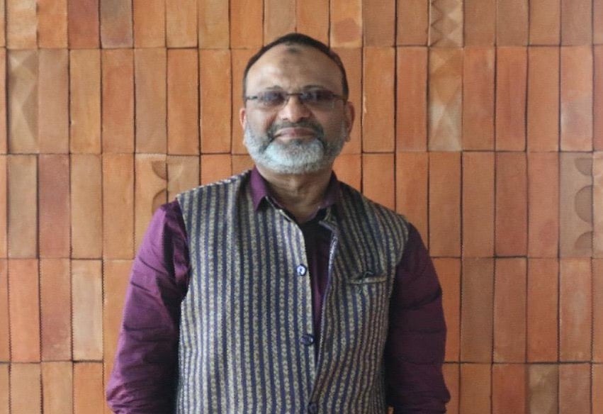 গ্রামীণ বিশ্ববিদ্যালয়ের পরামর্শক হলেন নিয়াজ আহমদ খান