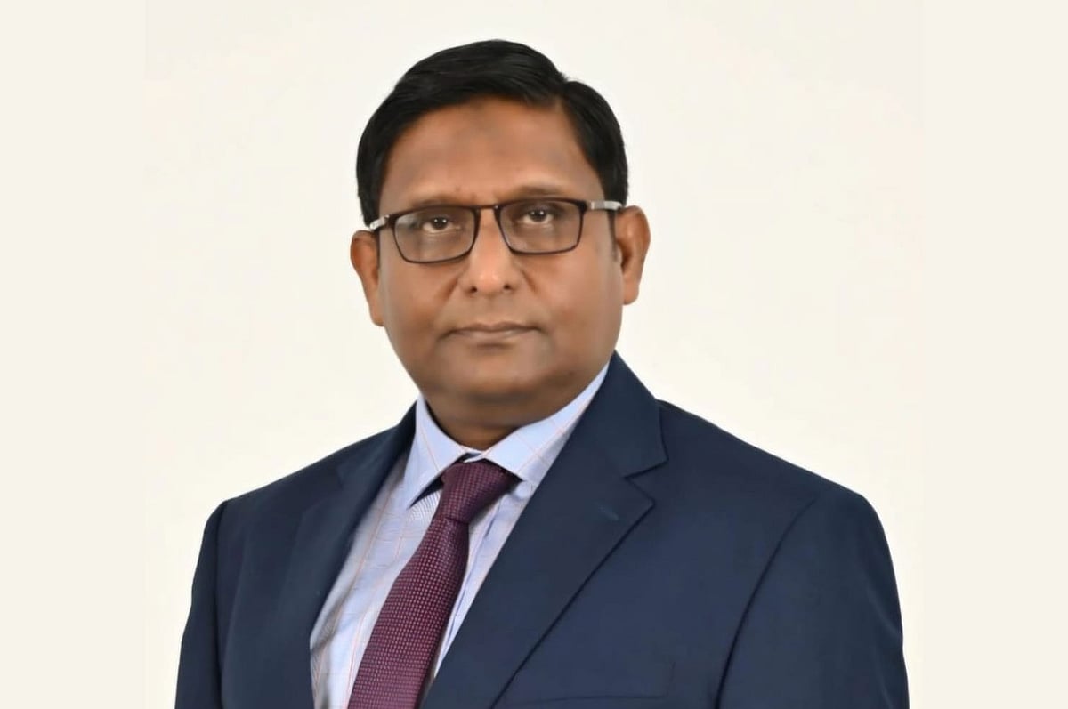 ঢাকা ব্যাংকের ডিএমডি হলেন মোকাররম হোসেন চৌধুরী