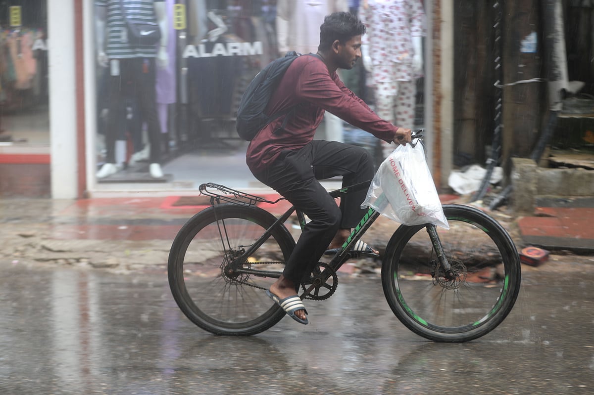 বৃষ্টিভেজা সিলেট