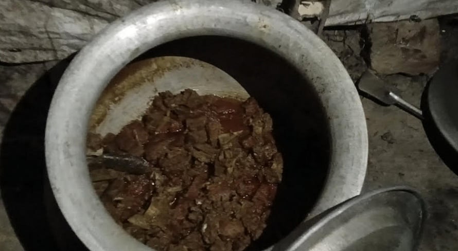 শ্যামনগরে মাছের ঘের থেকে রান্না করা হরিণের মাংস উদ্ধার