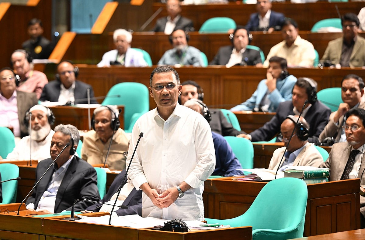 ইতিহাস নিয়ে অনেক বিতর্ক করা যাবে, কিন্তু তা হামের শিকার বাচ্চার মায়ের মন শান্ত করতে পারবে না: প্রধানমন্ত্রী