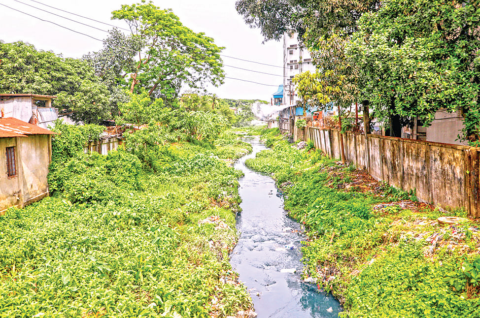 পরিকল্পনায় গলদ, ১০ হাজার কোটি টাকা খরচা, বারবার ডুবছে চট্টগ্রাম