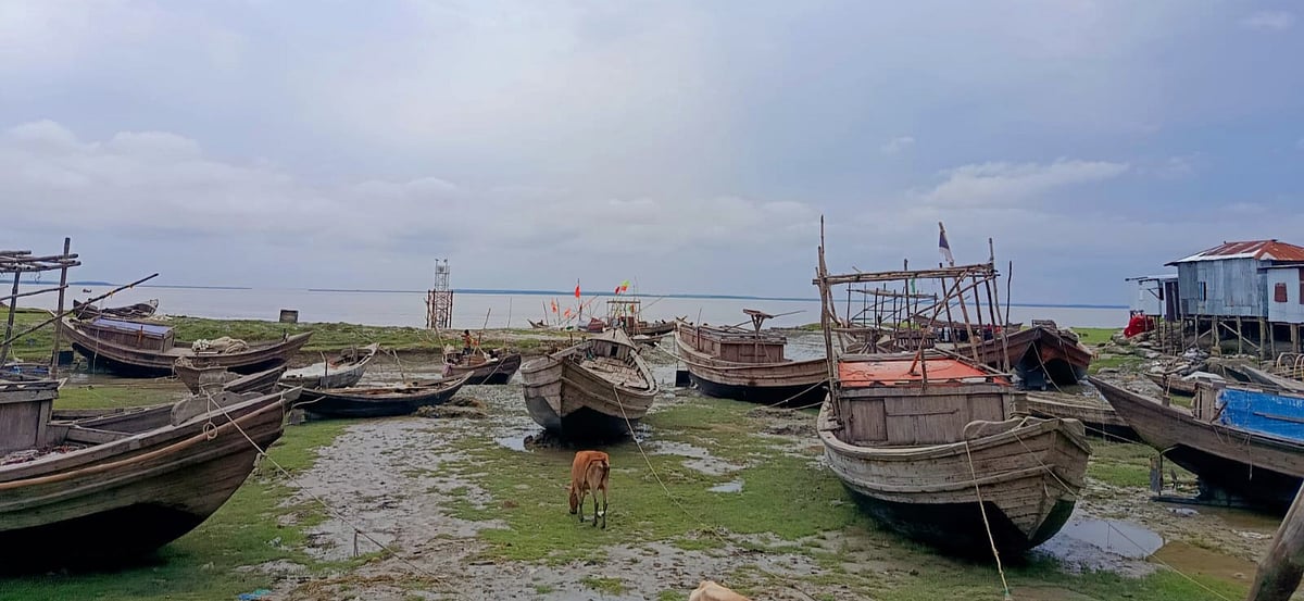 নিষেধাজ্ঞা শেষে মাছ ধরতে মেঘনা-তেতুলিয়ায় কি নামতে পারবেন ভোলার জেলেরা