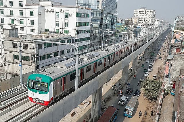 রাতে মেট্রোরেল আরও বেশিক্ষণ চালানোর ভাবনা, কবে হতে পারে
