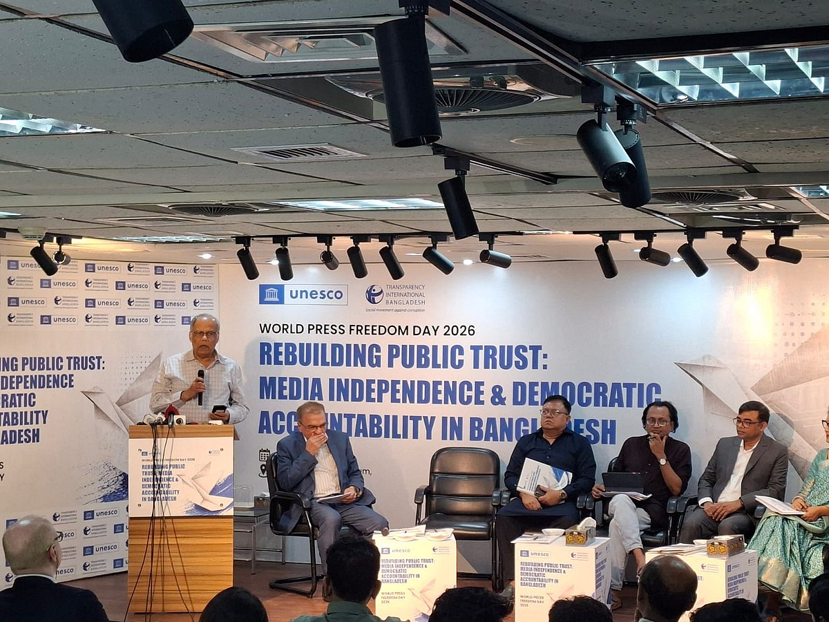 গণমাধ্যমের বিশ্বাসযোগ্যতা তলানিতে, দায়ী মালিকদের হস্তক্ষেপ: কামাল আহমেদ