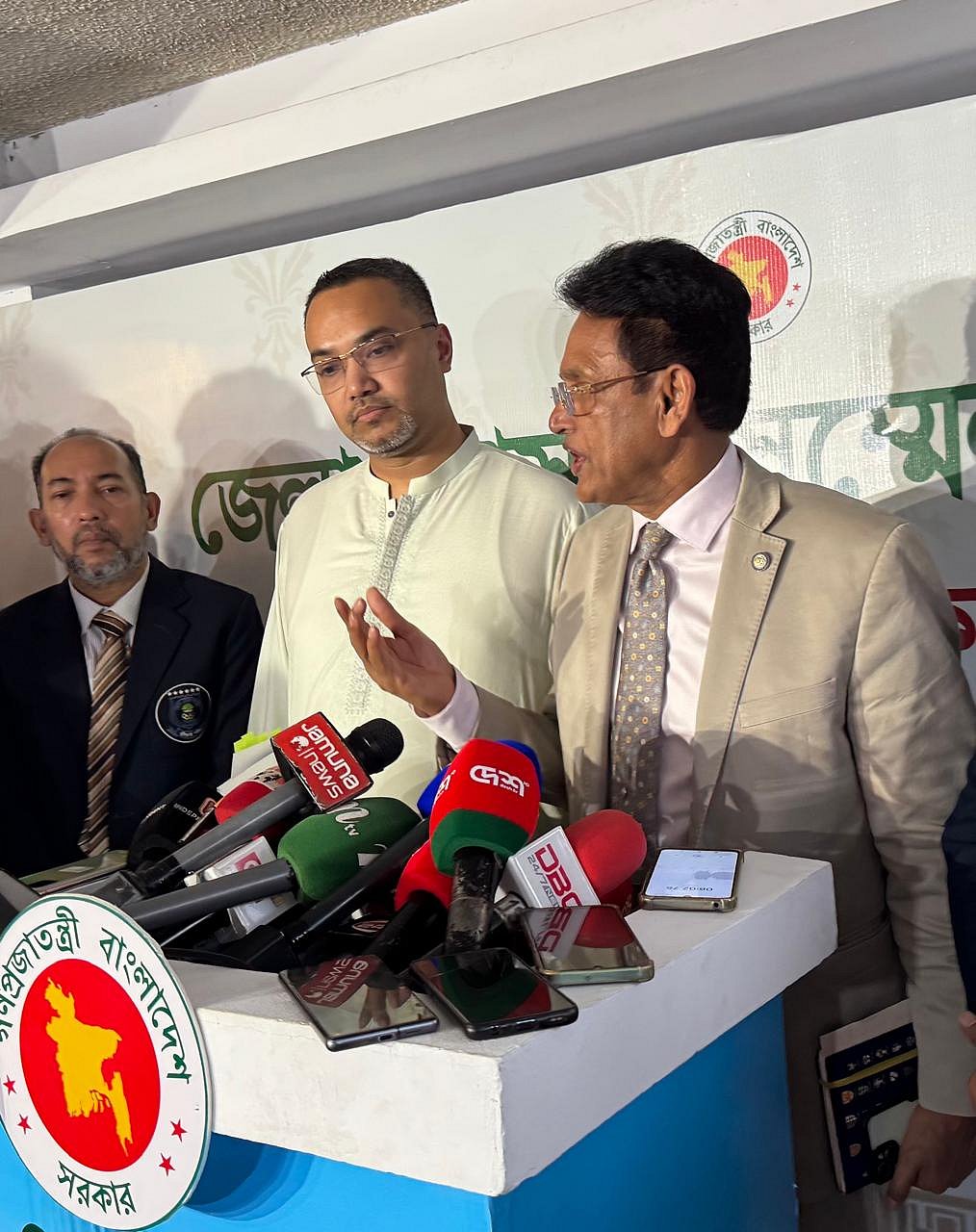 আটকে থাকা প্রাথমিক বিদ্যালয়ের শিক্ষক নিয়োগ শিগগির, মানতে হতে পারে যে শর্ত