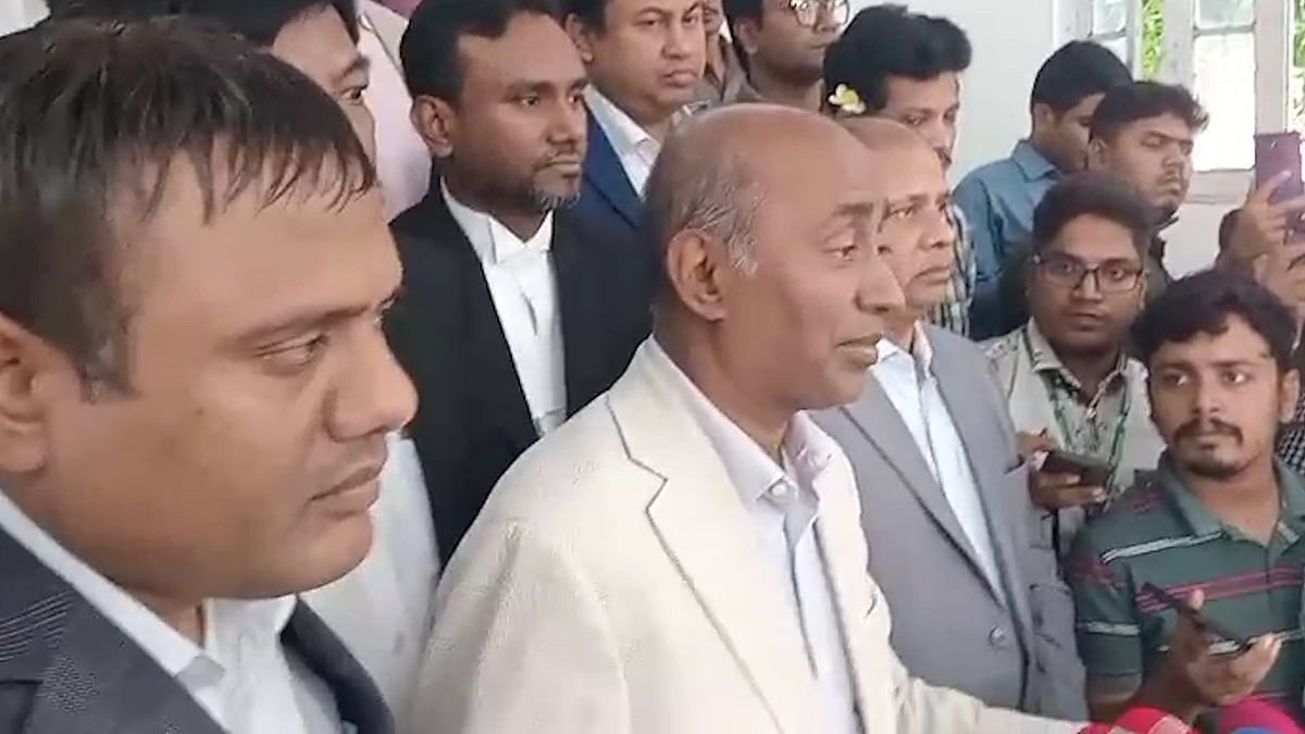 প্রধান বিচারপতির সঙ্গে 'বার্গেনিং' ঠিক হবে না: সাংবাদিকদের আইনমন্ত্রী