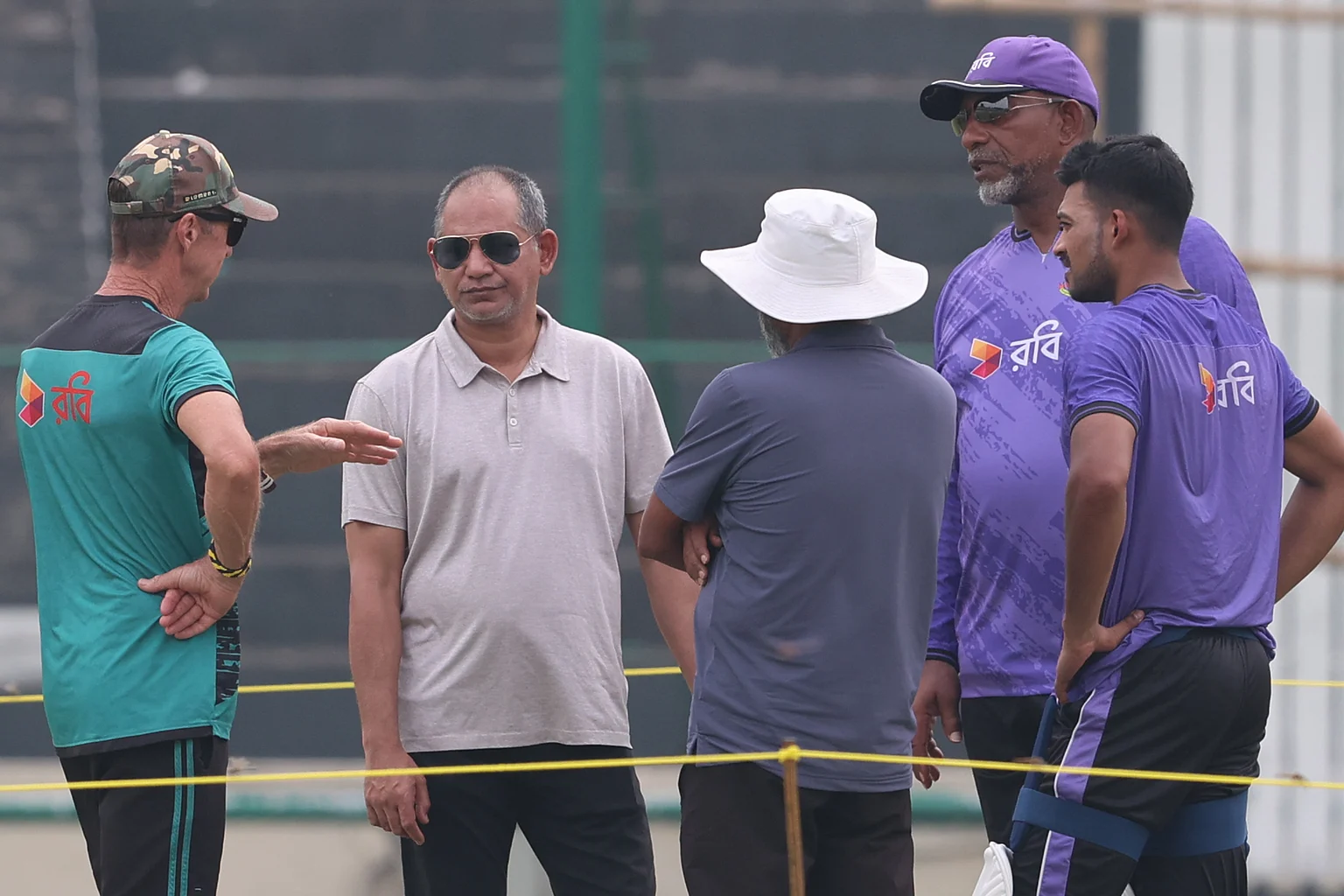 prothomalo-bangla%2F2026-05-05%2Fdyzafgil%2FAfter_practice_the_selectors_coach_talks_to_the_captain_curator_about_the_pitch___5.jpg?w=1536&auto=format%2Ccompress&fmt=webp